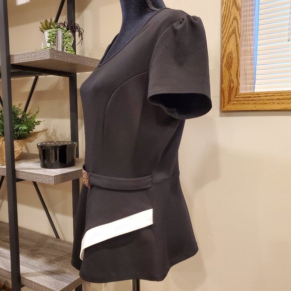 Black Cap Sleeve Top by sof  With Metal Accent - Picture 3 of 8